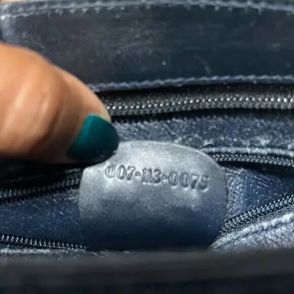 Gucci GG Monogram 90s x-Body Bag - Picture 5 of 9